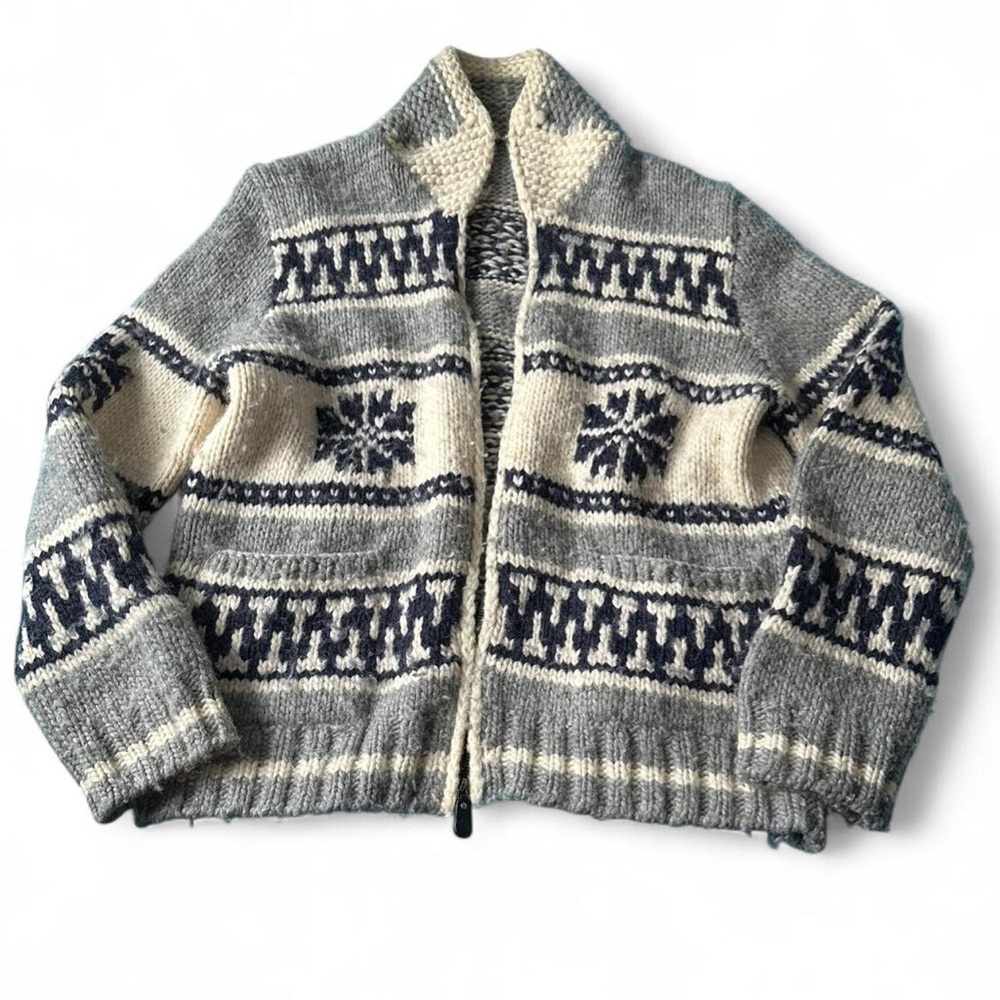Cowichan Gray and Cream Hand Knit Wool Zip Sweater